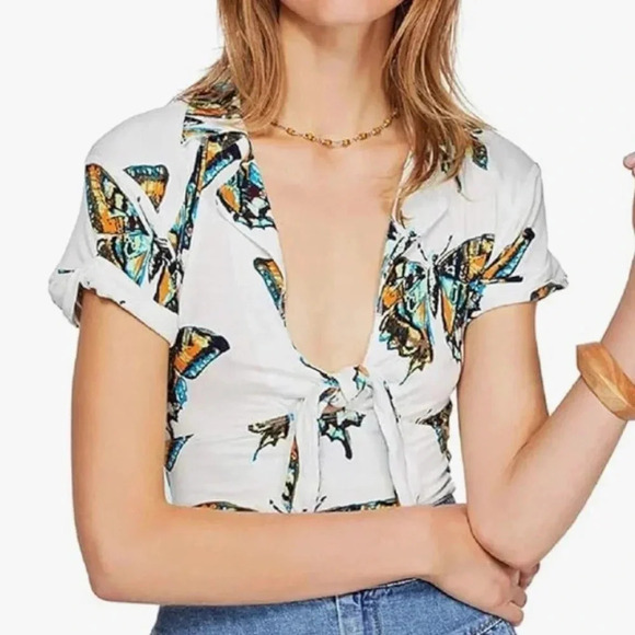 Free People Tops - Free People Ready Set Sail Butterfly Crop Top Women’s XS White Collar Deep vneck